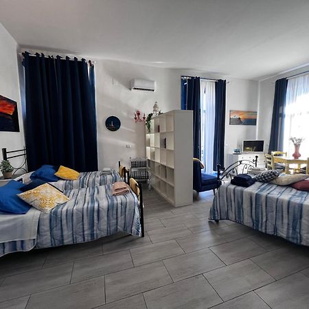 Suites Giudecca Naples Exterior photo